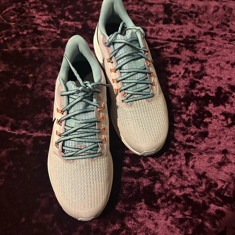 Nike Women's Athletic Shoes - Light Blue and Coral